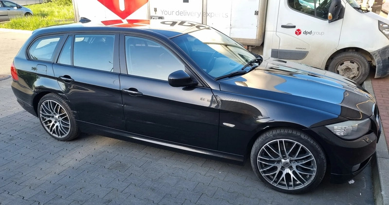 BMW Seria 3 cena 26000 przebieg: 224450, rok produkcji 2012 z Wieliczka małe 254